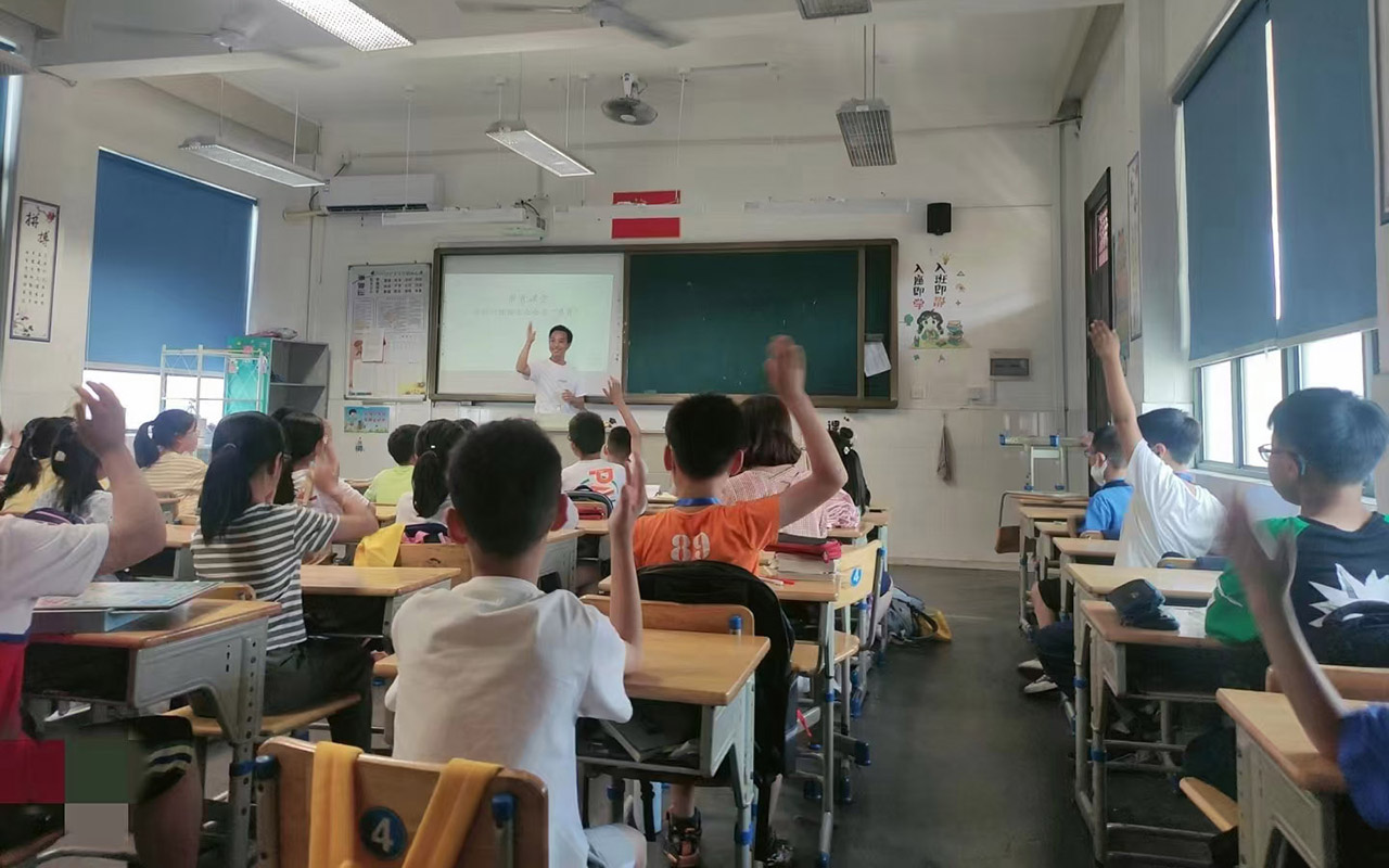 乌兰浩特冯家小学